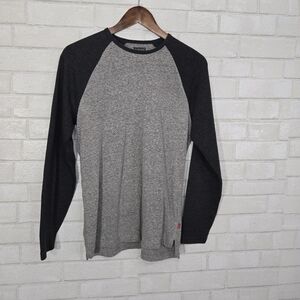 Levi's long sleeve top
